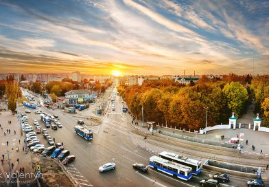 Панорама города Винница. Вид на микрорайон Вишенка, пл.Урожай, мед университет Пирогова